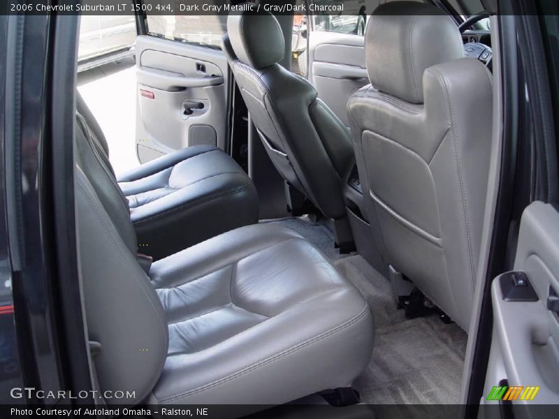 Dark Gray Metallic / Gray/Dark Charcoal 2006 Chevrolet Suburban LT 1500 4x4
