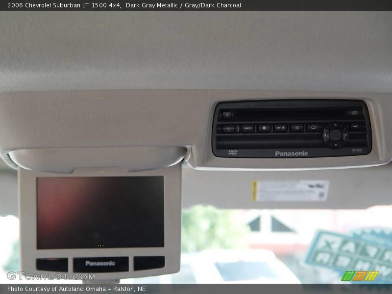Dark Gray Metallic / Gray/Dark Charcoal 2006 Chevrolet Suburban LT 1500 4x4