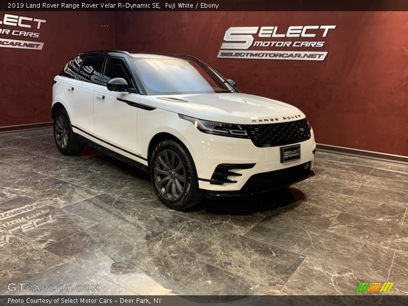 Fuji White / Ebony 2019 Land Rover Range Rover Velar R-Dynamic SE