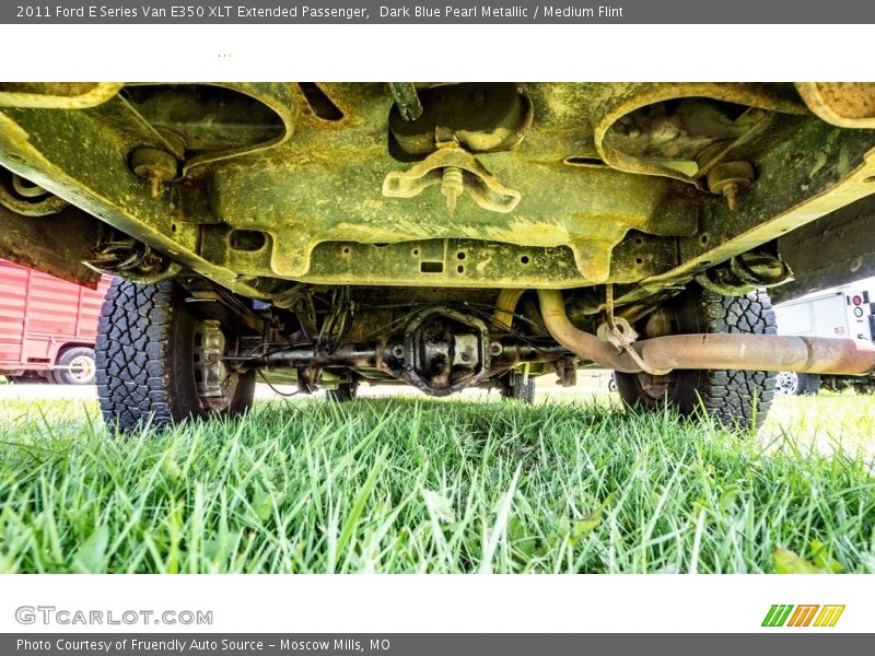Dark Blue Pearl Metallic / Medium Flint 2011 Ford E Series Van E350 XLT Extended Passenger