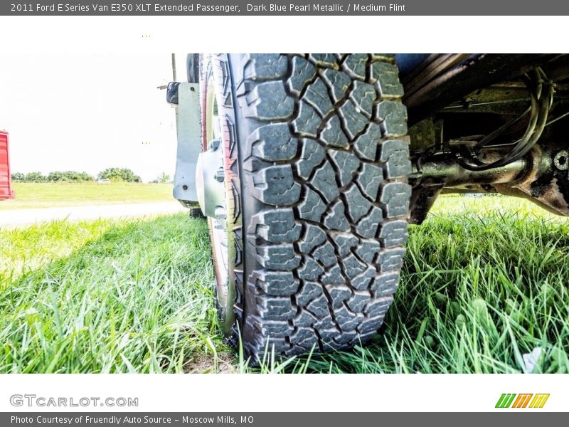 Dark Blue Pearl Metallic / Medium Flint 2011 Ford E Series Van E350 XLT Extended Passenger