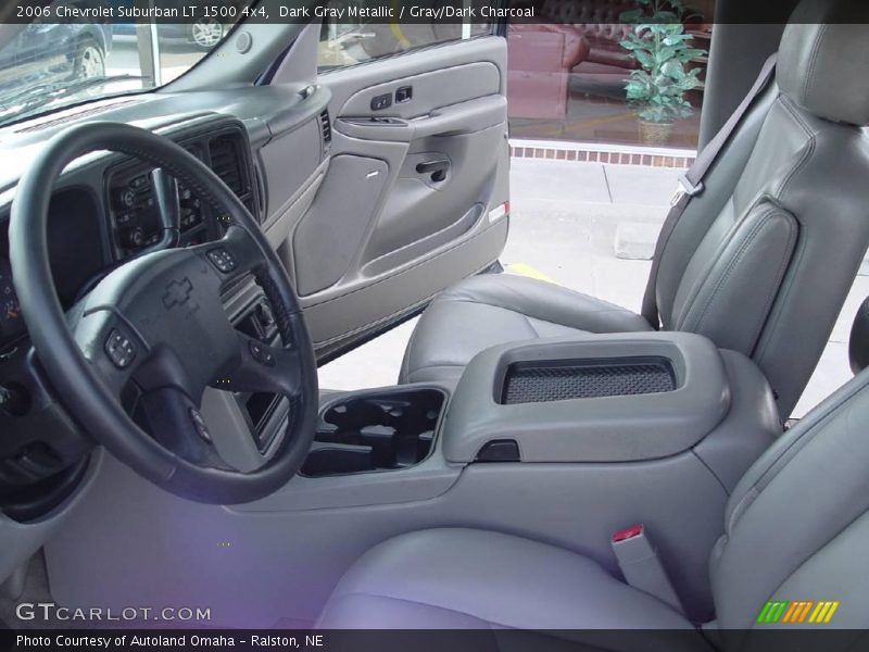 Dark Gray Metallic / Gray/Dark Charcoal 2006 Chevrolet Suburban LT 1500 4x4
