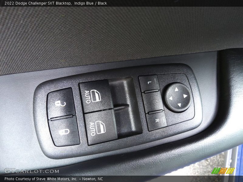 Indigo Blue / Black 2022 Dodge Challenger SXT Blacktop
