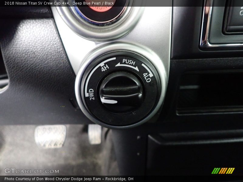 Deep Blue Pearl / Black 2018 Nissan Titan SV Crew Cab 4x4