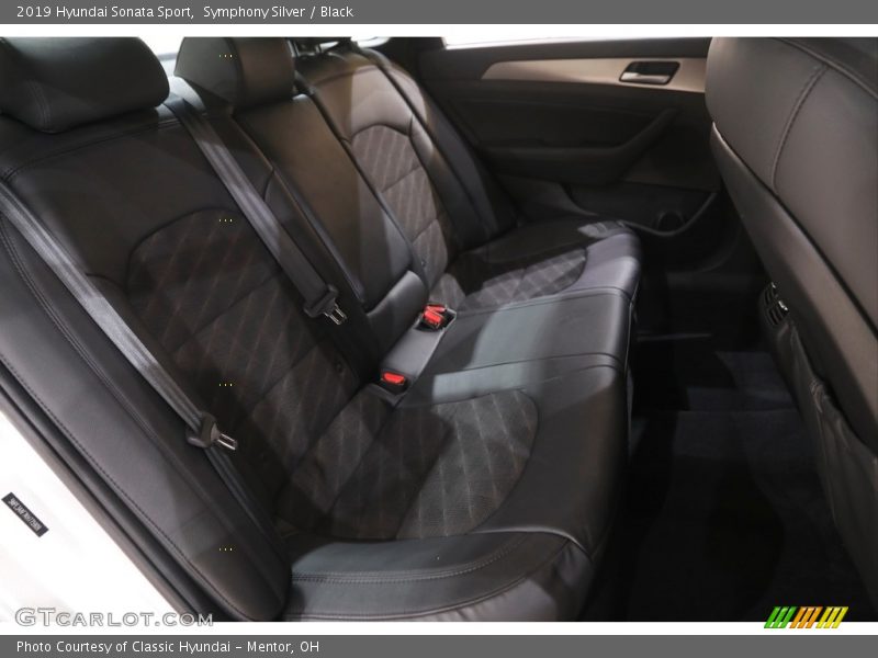 Symphony Silver / Black 2019 Hyundai Sonata Sport