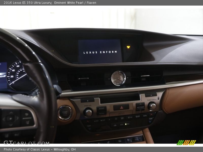 Controls of 2016 ES 350 Ultra Luxury
