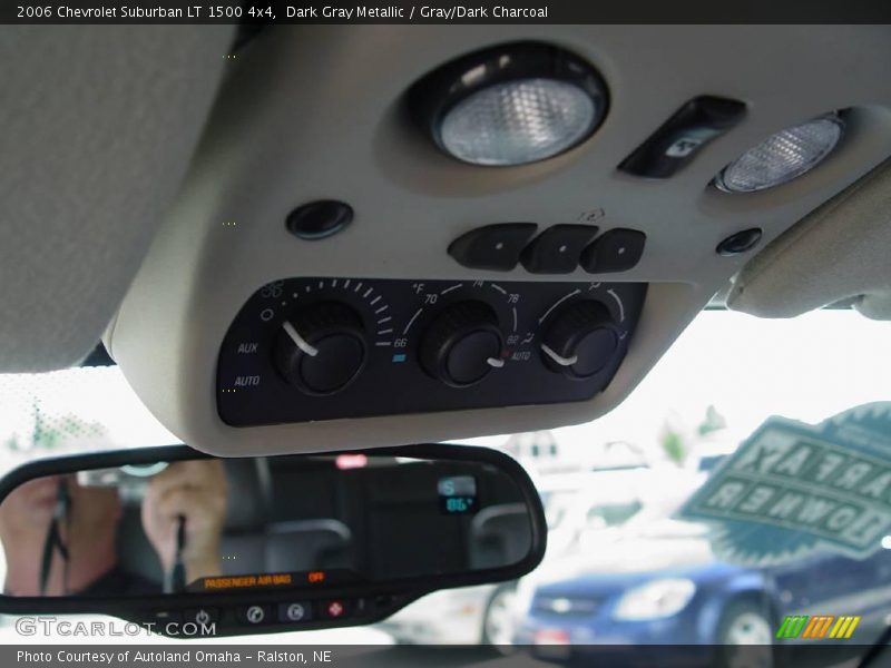 Dark Gray Metallic / Gray/Dark Charcoal 2006 Chevrolet Suburban LT 1500 4x4