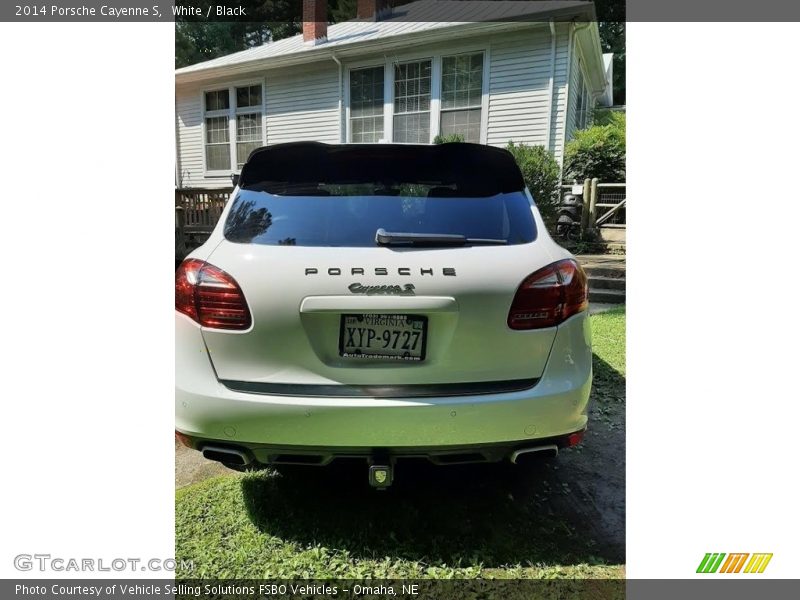 White / Black 2014 Porsche Cayenne S