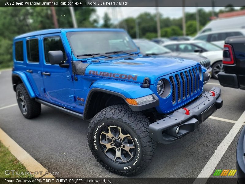 Front 3/4 View of 2022 Wrangler Unlimited Rubicon 4x4