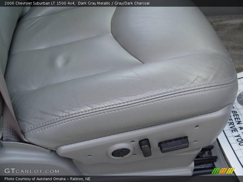 Dark Gray Metallic / Gray/Dark Charcoal 2006 Chevrolet Suburban LT 1500 4x4
