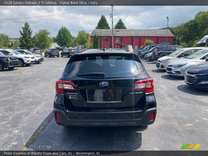 Crystal Black Silica / Ivory 2018 Subaru Outback 2.5i Limited