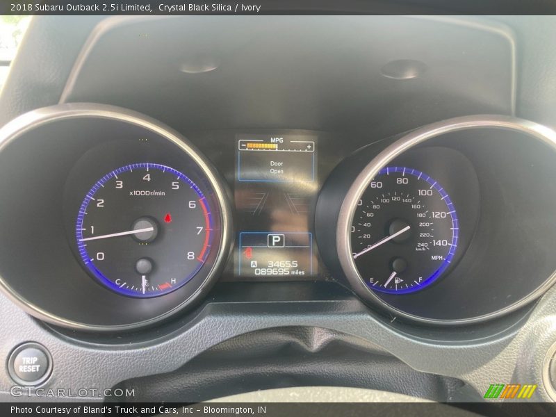 Crystal Black Silica / Ivory 2018 Subaru Outback 2.5i Limited