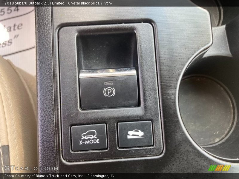 Crystal Black Silica / Ivory 2018 Subaru Outback 2.5i Limited