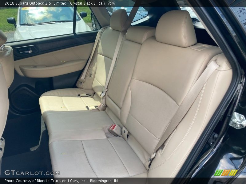 Crystal Black Silica / Ivory 2018 Subaru Outback 2.5i Limited