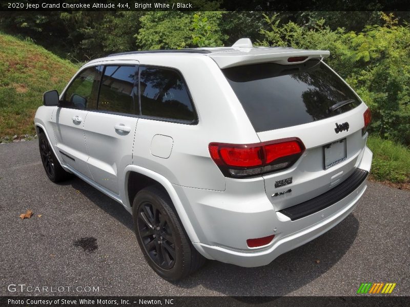 Bright White / Black 2020 Jeep Grand Cherokee Altitude 4x4