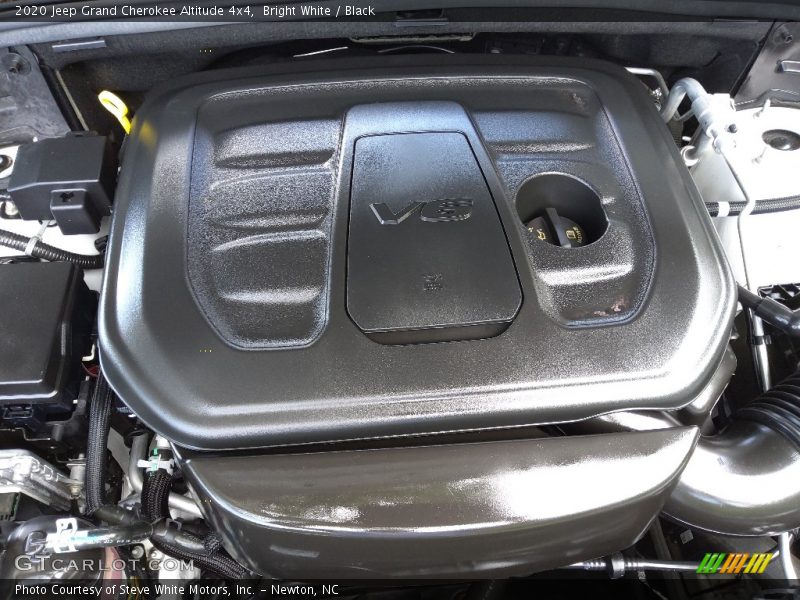 Bright White / Black 2020 Jeep Grand Cherokee Altitude 4x4