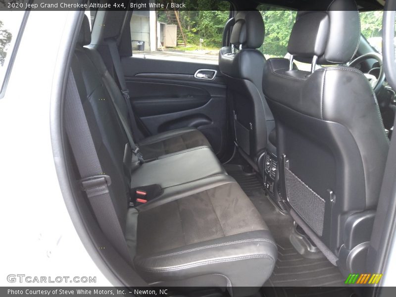 Bright White / Black 2020 Jeep Grand Cherokee Altitude 4x4