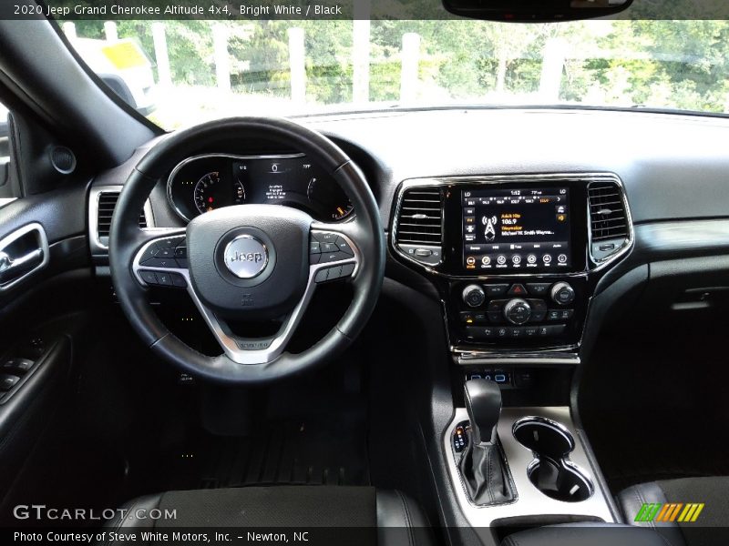 Bright White / Black 2020 Jeep Grand Cherokee Altitude 4x4