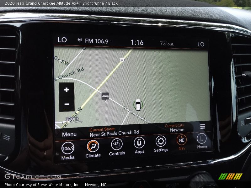 Bright White / Black 2020 Jeep Grand Cherokee Altitude 4x4