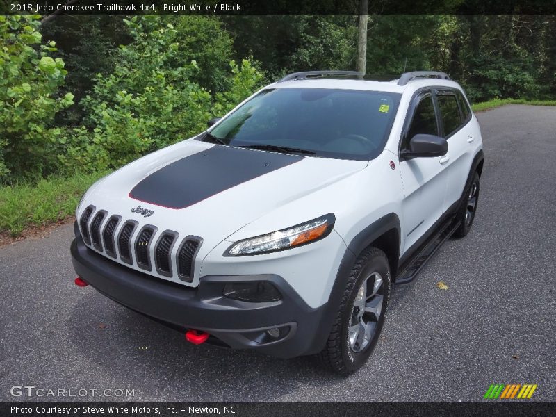 Bright White / Black 2018 Jeep Cherokee Trailhawk 4x4