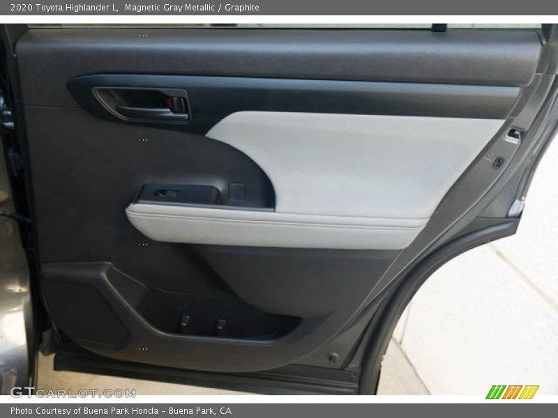 Magnetic Gray Metallic / Graphite 2020 Toyota Highlander L