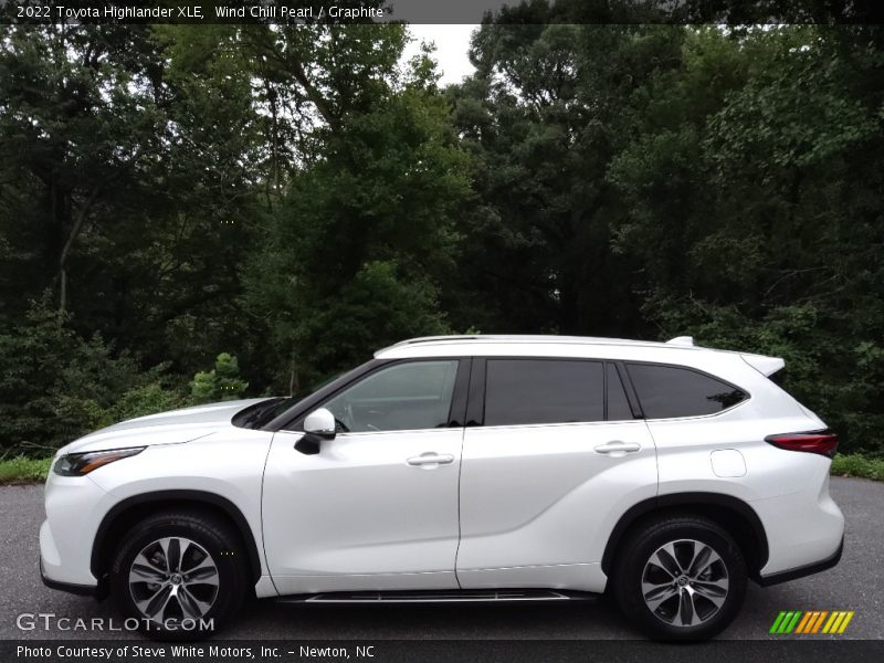  2022 Highlander XLE Wind Chill Pearl