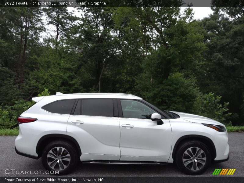  2022 Highlander XLE Wind Chill Pearl