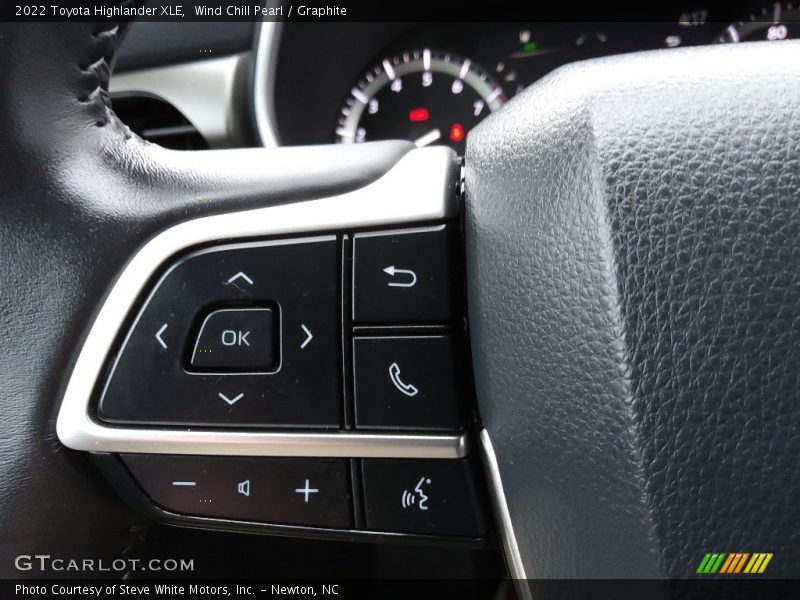  2022 Highlander XLE Steering Wheel