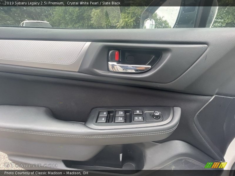Crystal White Pearl / Slate Black 2019 Subaru Legacy 2.5i Premium