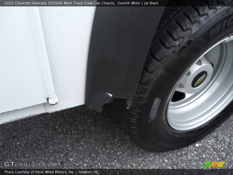 Summit White / Jet Black 2022 Chevrolet Silverado 3500HD Work Truck Crew Cab Chassis