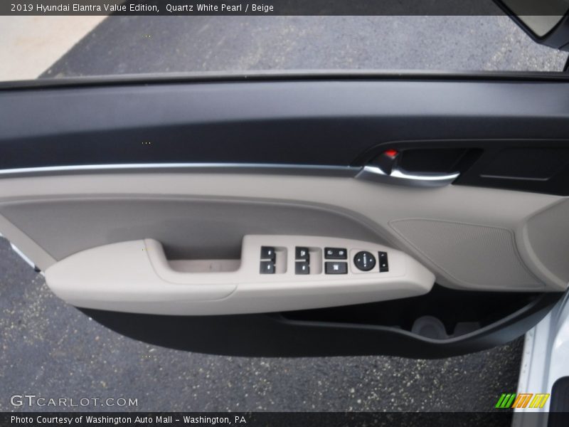 Quartz White Pearl / Beige 2019 Hyundai Elantra Value Edition