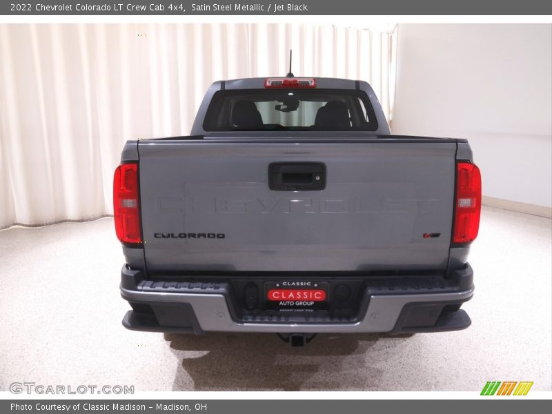 Satin Steel Metallic / Jet Black 2022 Chevrolet Colorado LT Crew Cab 4x4
