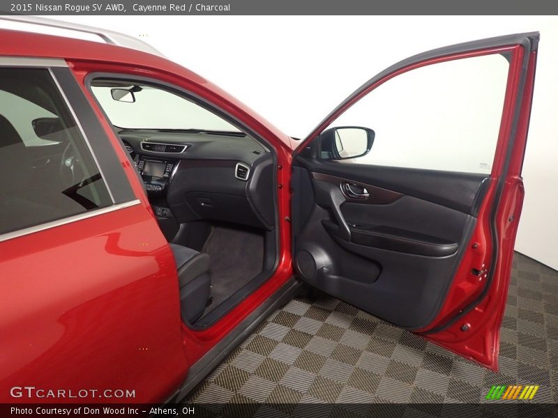 Cayenne Red / Charcoal 2015 Nissan Rogue SV AWD