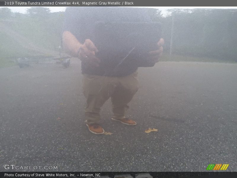 Magnetic Gray Metallic / Black 2019 Toyota Tundra Limited CrewMax 4x4