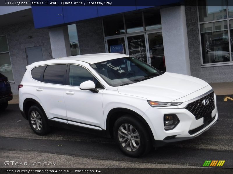 Quartz White / Espresso/Gray 2019 Hyundai Santa Fe SE AWD