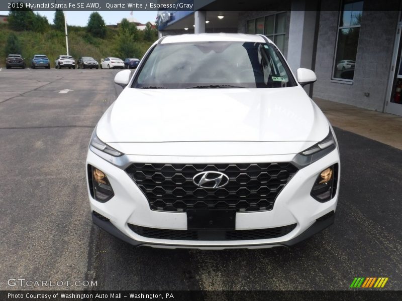 Quartz White / Espresso/Gray 2019 Hyundai Santa Fe SE AWD
