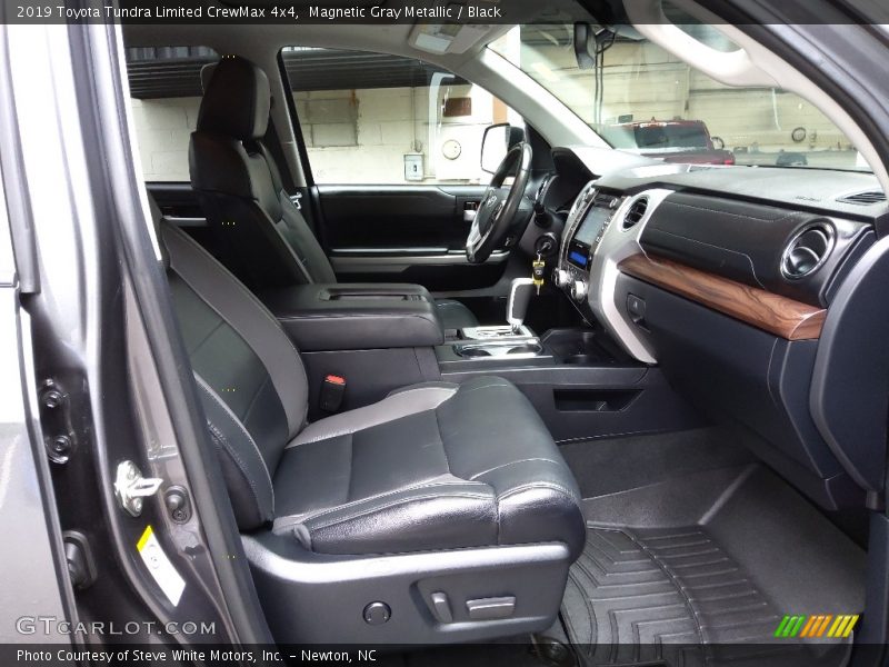 Magnetic Gray Metallic / Black 2019 Toyota Tundra Limited CrewMax 4x4