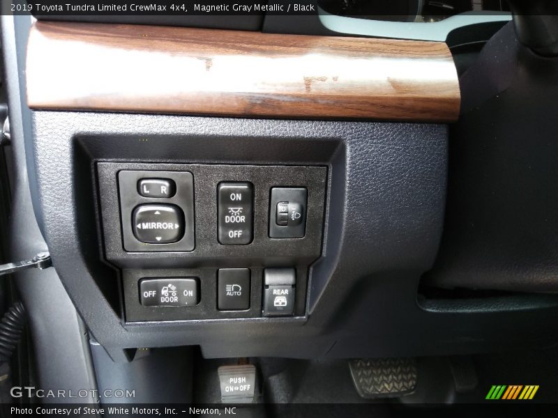 Magnetic Gray Metallic / Black 2019 Toyota Tundra Limited CrewMax 4x4