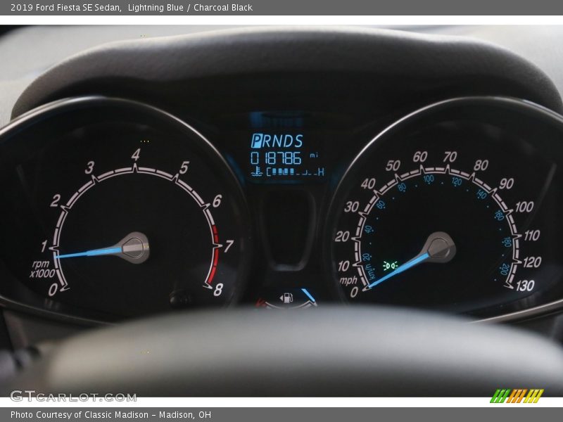 Lightning Blue / Charcoal Black 2019 Ford Fiesta SE Sedan