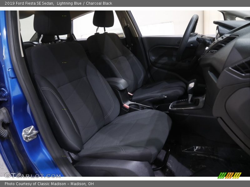Lightning Blue / Charcoal Black 2019 Ford Fiesta SE Sedan