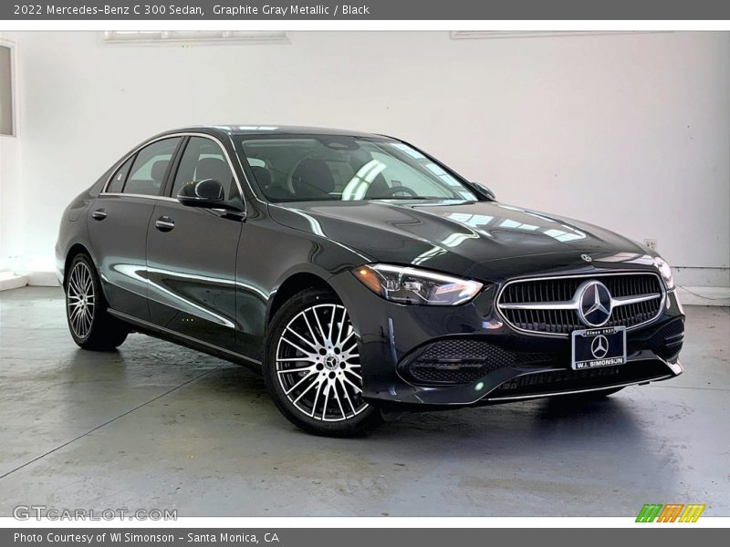 Front 3/4 View of 2022 C 300 Sedan