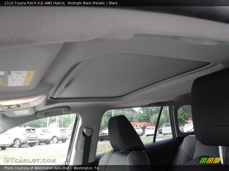Midnight Black Metallic / Black 2019 Toyota RAV4 XLE AWD Hybrid