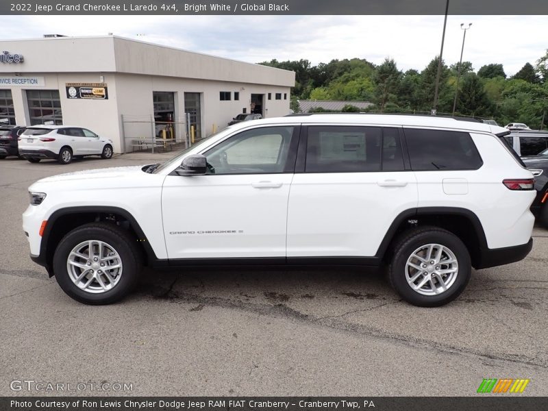 Bright White / Global Black 2022 Jeep Grand Cherokee L Laredo 4x4