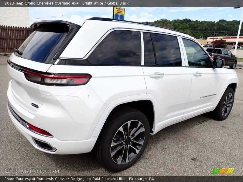 Bright White / Global Black 2023 Jeep Grand Cherokee Overland 4x4