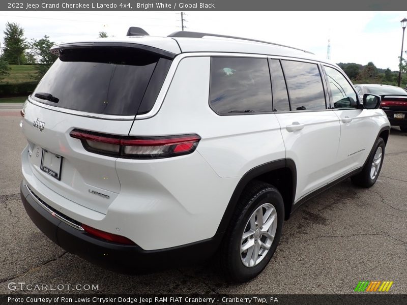 Bright White / Global Black 2022 Jeep Grand Cherokee L Laredo 4x4