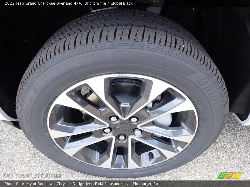  2023 Grand Cherokee Overland 4x4 Wheel
