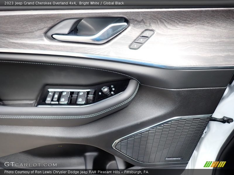 Door Panel of 2023 Grand Cherokee Overland 4x4