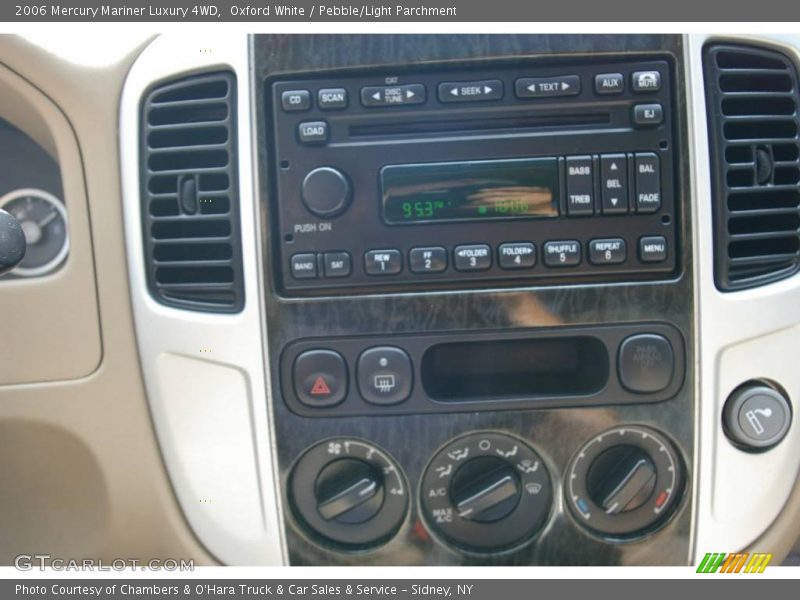 Oxford White / Pebble/Light Parchment 2006 Mercury Mariner Luxury 4WD