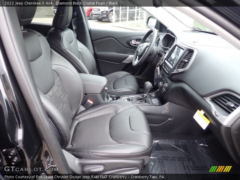 Front Seat of 2022 Cherokee X 4x4