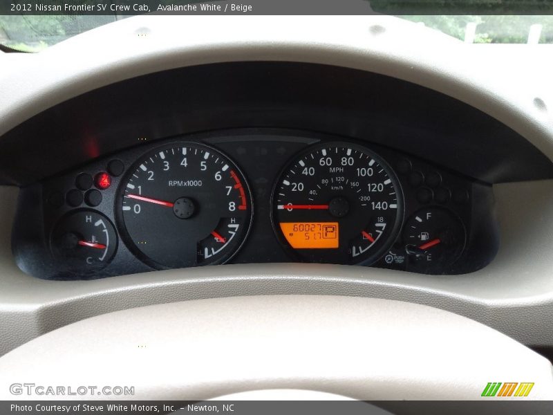 Avalanche White / Beige 2012 Nissan Frontier SV Crew Cab